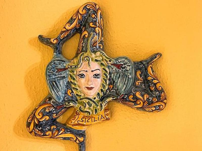 A6B76478E9394A146F628E0A6E27F2D9