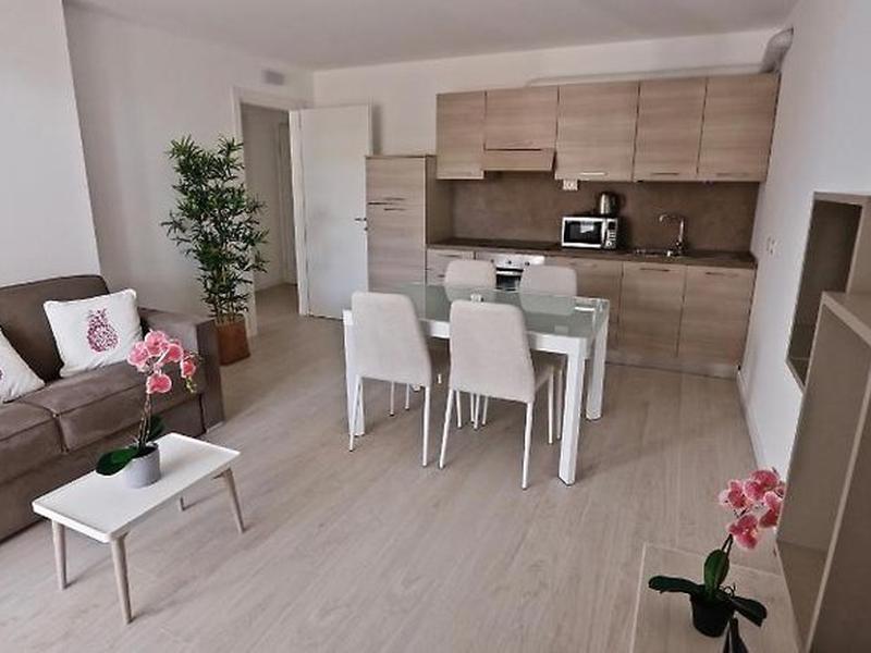 CF932B93781D7EDED6192C954F5014FE