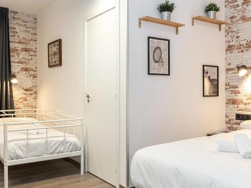 DD297A5C25A8988569D7FBAAE380B563