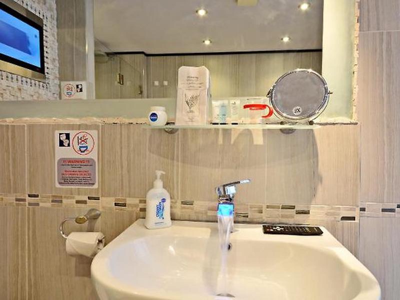 C4A080BB81289F5C6CFCD0EEC615DC89