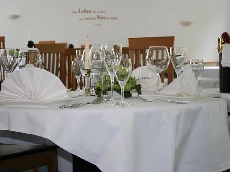 DF164E5BC436F54826A079DDB30FF712