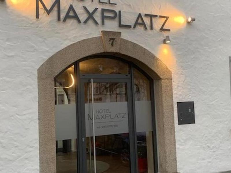 F24C36028FD22FD5F420B7AD5B768F13