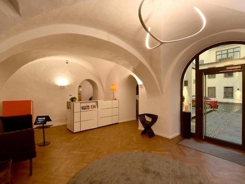 BC0934FCEE16401FA1AAE7C19A40E8C2