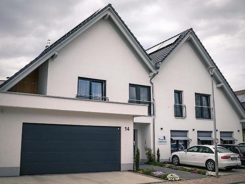 B6958162E4C02C9C47D9AA556DC7F7A4