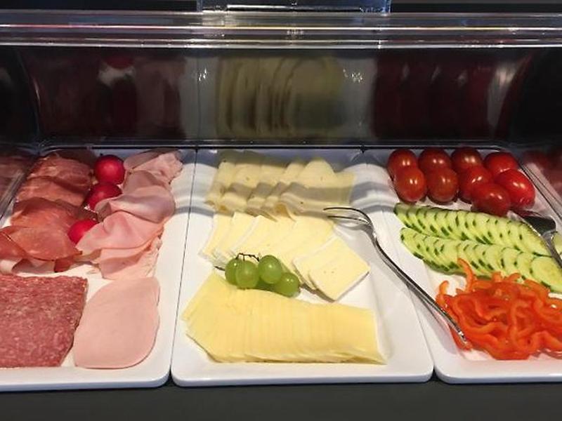 076906CEF6C6F5BE42FFCD899C33435A