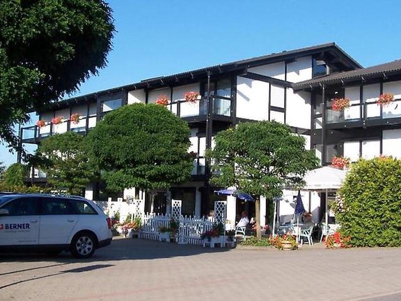 EE3326D5C68BBE0249981A6169E9C7FE