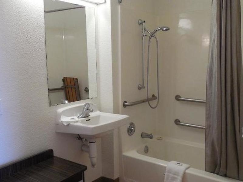 6FE1A8177A6E811AD3F07221495BE67C