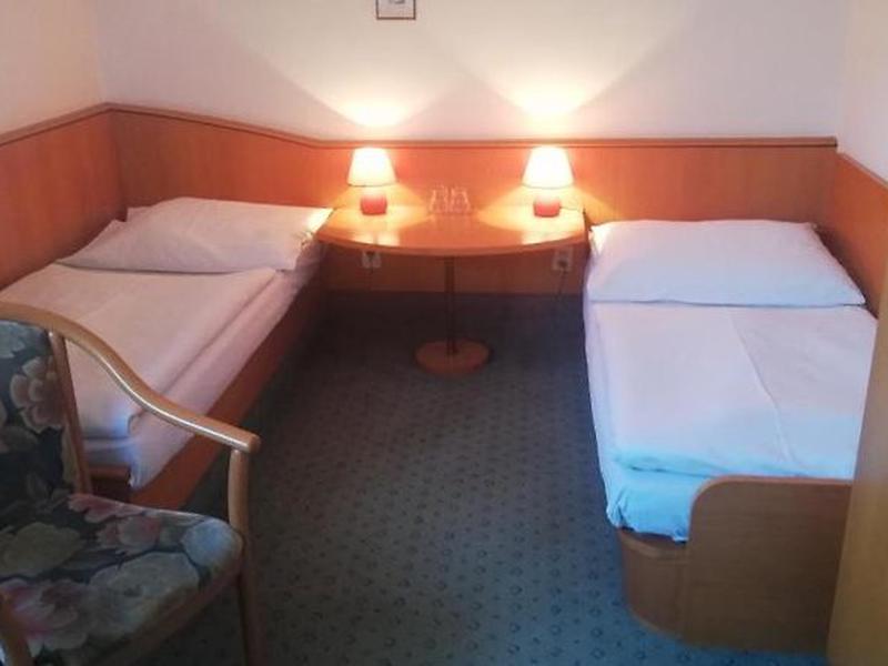 775592726683EB0E73C7D492D1AF6D84