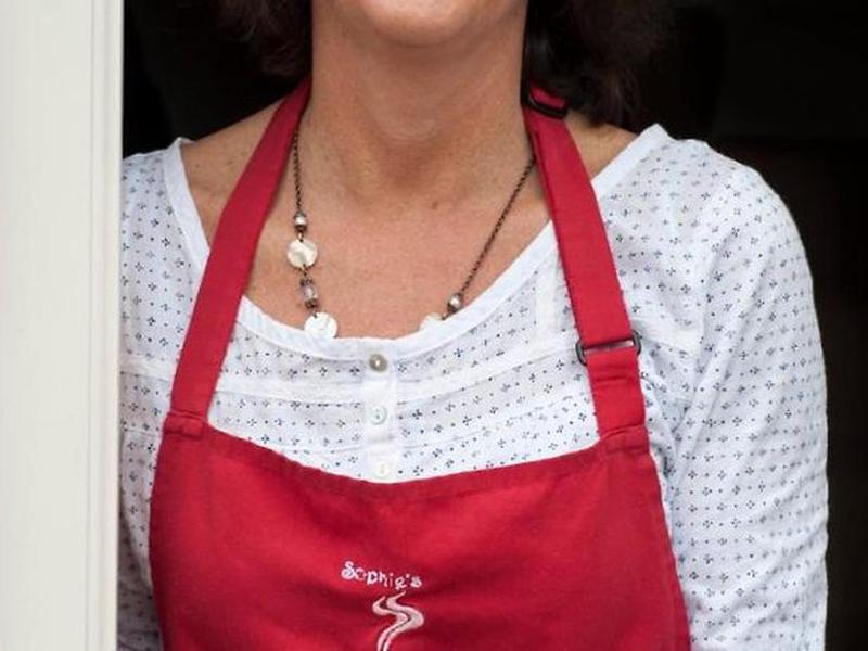 DA4AC6B2821F6C825A984740D6F84143