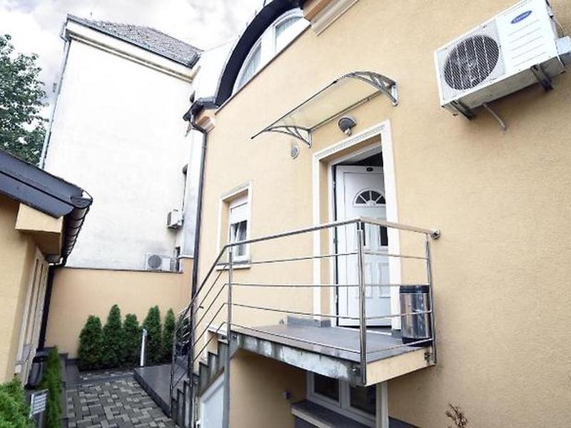 D1B751EA5A41141BD965D5D8F9B0235F