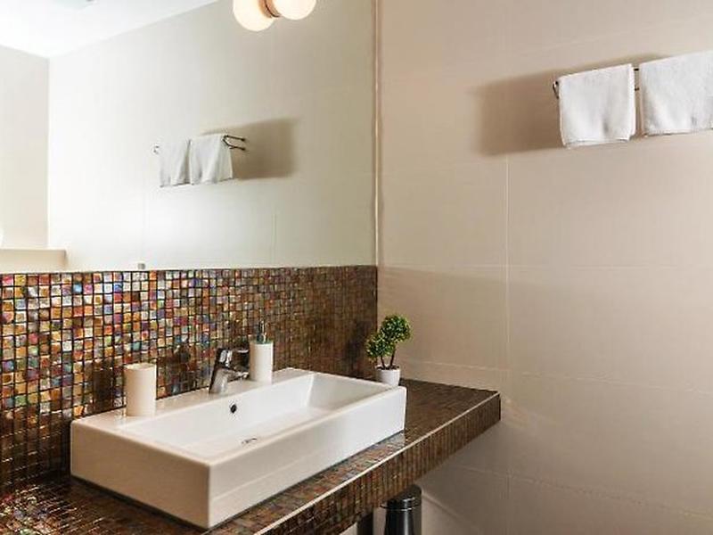 357ADA1974D9C5285BC995C0E7B5385E