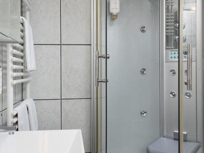 9BECF1AC21A842D1E7CF39BC322BE374