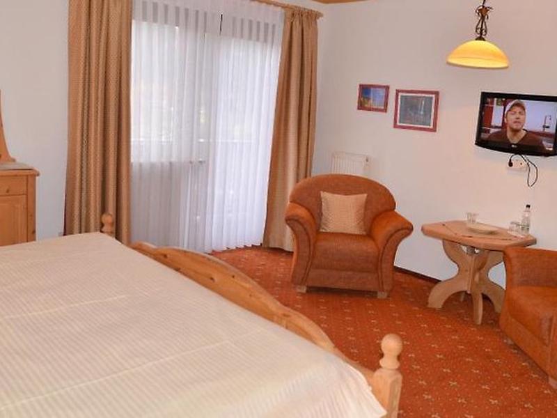 ED1D972D44C1BB91B5894E3DE33918DA