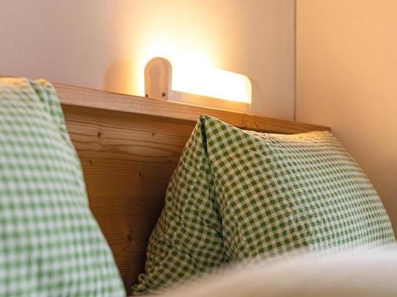 5D9C410B3E04D8AC8BDFA6D419FBA3BF