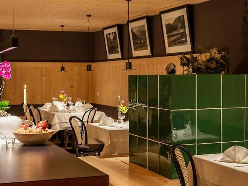 61FEA6F476FB2599D82A04EAE5151407