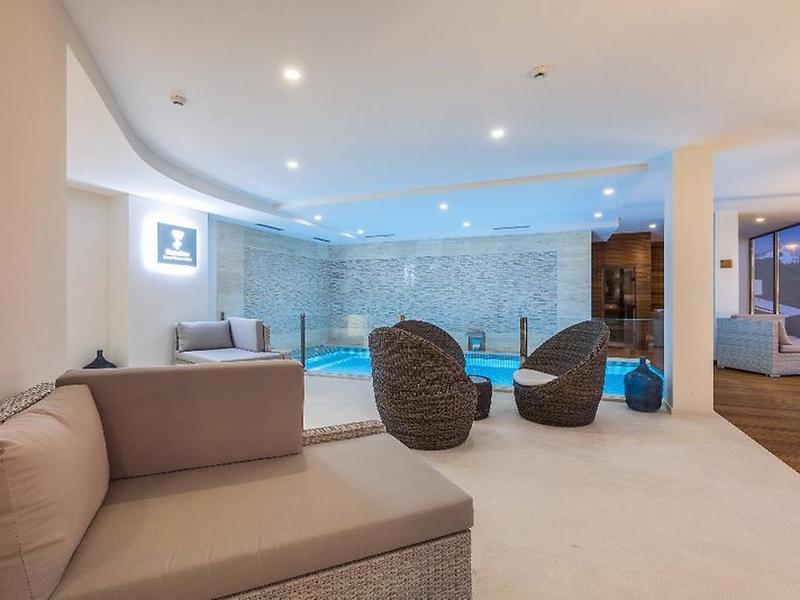 0F7A1A293EBAF581815D02844DFAFFC1