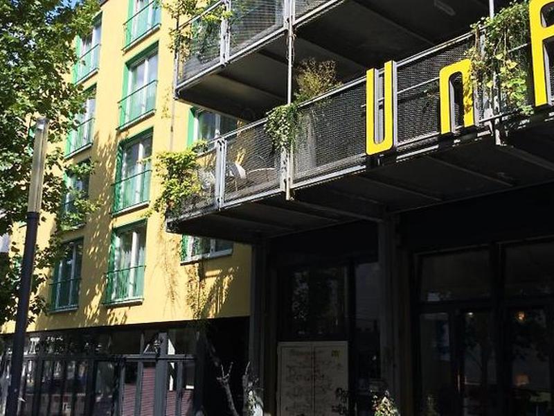 D0BF852CE0552DB1D740EF3EF160CDDA