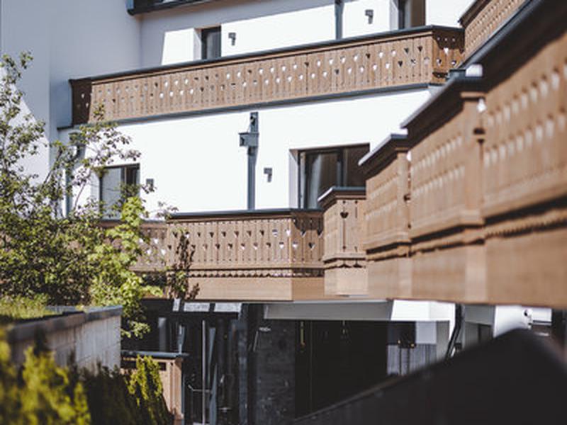 6A54E732A203C9CC9E8485D6F54D338E