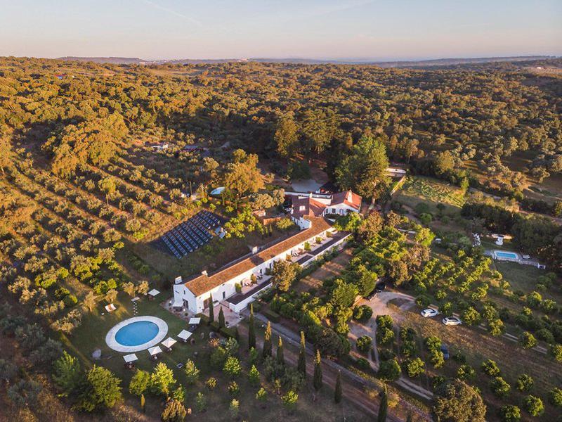 107FA13589BD4B21A93E12612C7C4D75