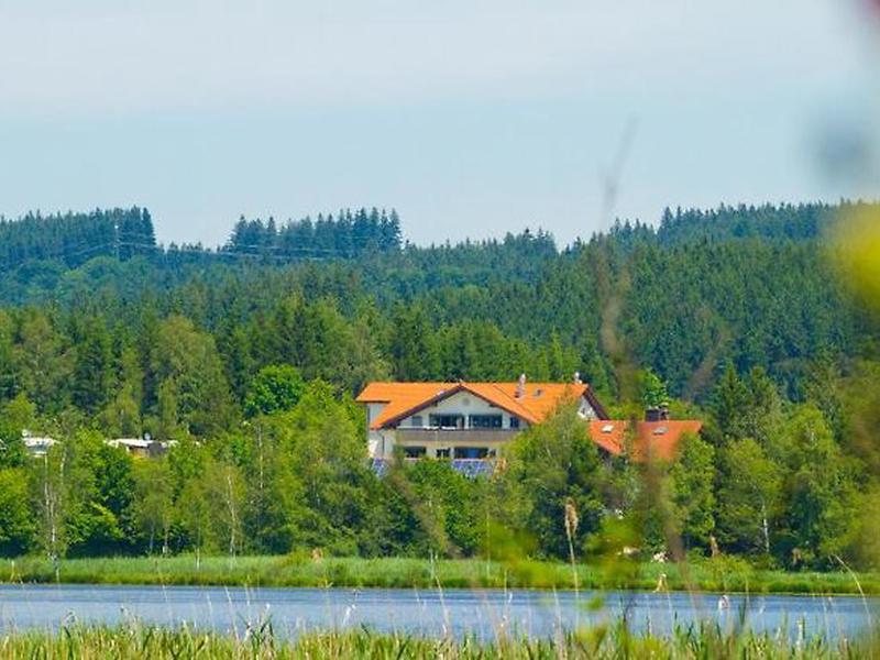 F67A500E55A04F09FA48F36DA9374417