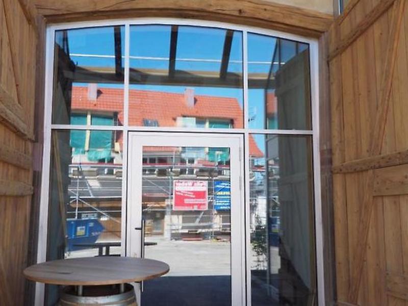 70AD2373F642A004916D5C6D52E94B11