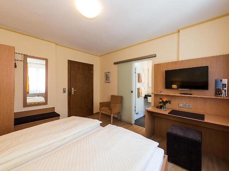 F5C1207F3AEC0C4EF6C0C80149461EDB