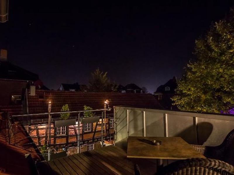 DB305D618393DA7983EB2CAF9488200C