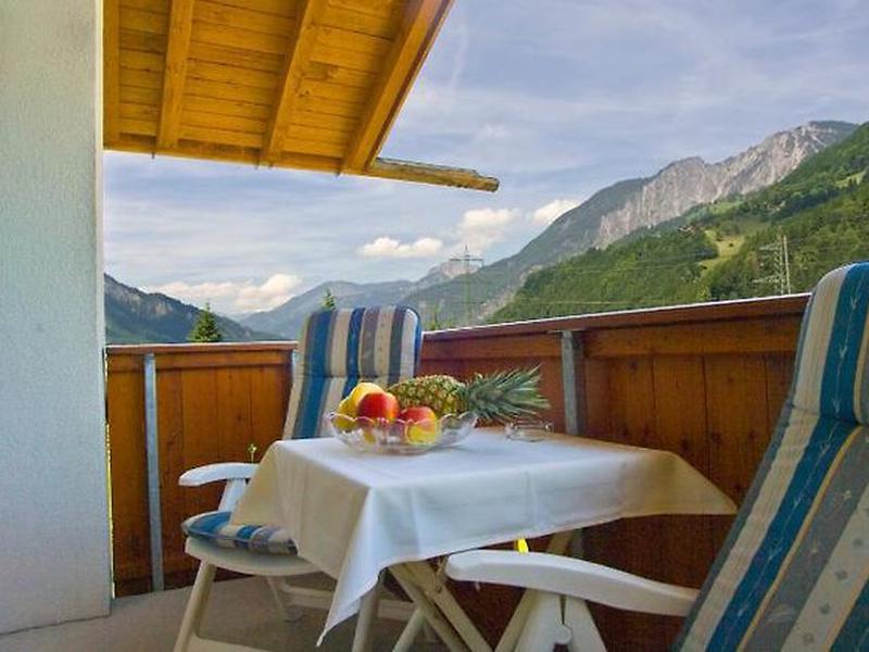 0D0FA2F78FAB5C614468E61F2A03BB9A