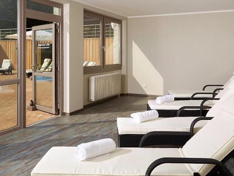 2FE41725B0E8C0CA843F27E2E5A93773