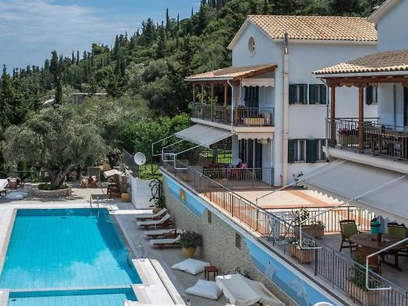 09405BDF38AC0C72A67E4377E907A303