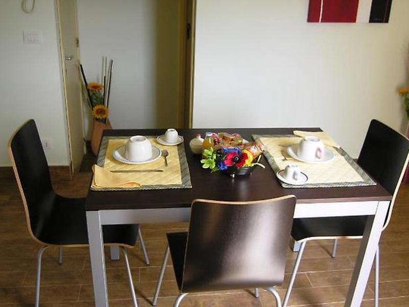 0890672BA7DF9E21CCC3DFAA4C814813