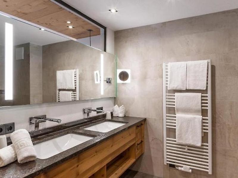 607DFE0E9D92C94903A81D96D633C53F