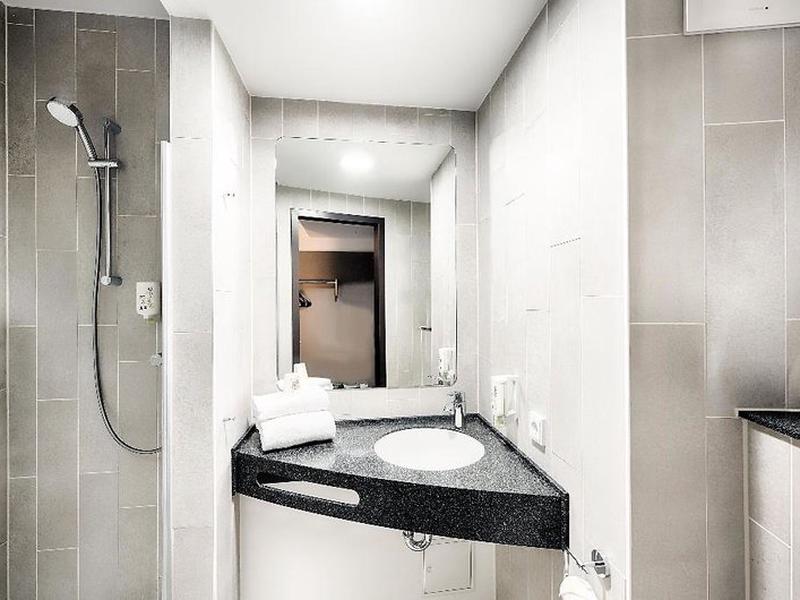 26D865B2F9E00A11B0086F54C700FC0D