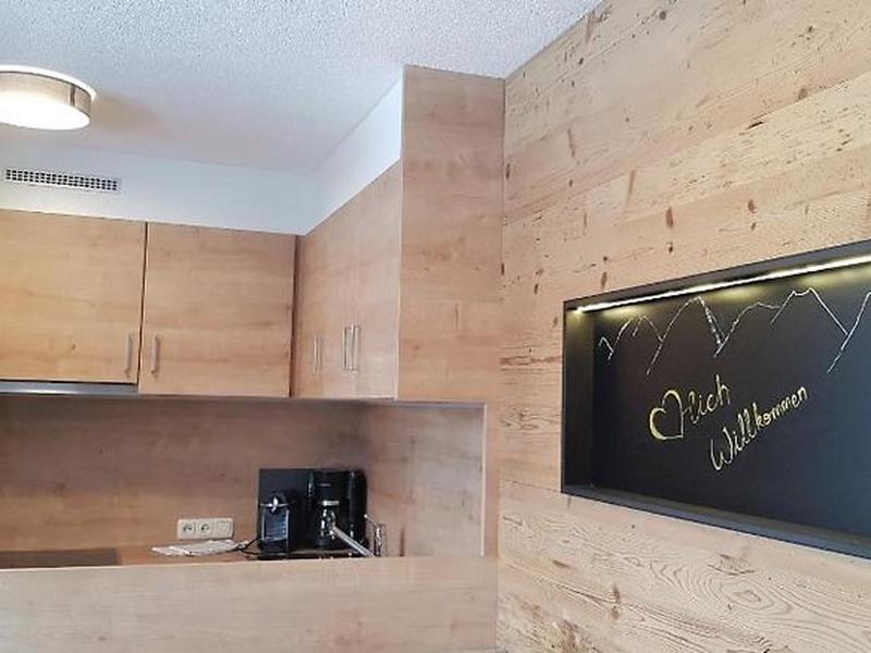 449057DB7F84AD4B76BC0219532345FF