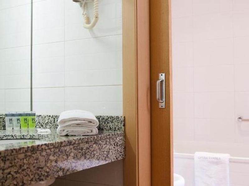 F37EB02CBD5CD8CD5B60C28FD63F2A30