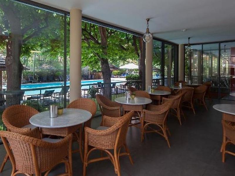 6516B4B84778C549B4F807DE36A04097