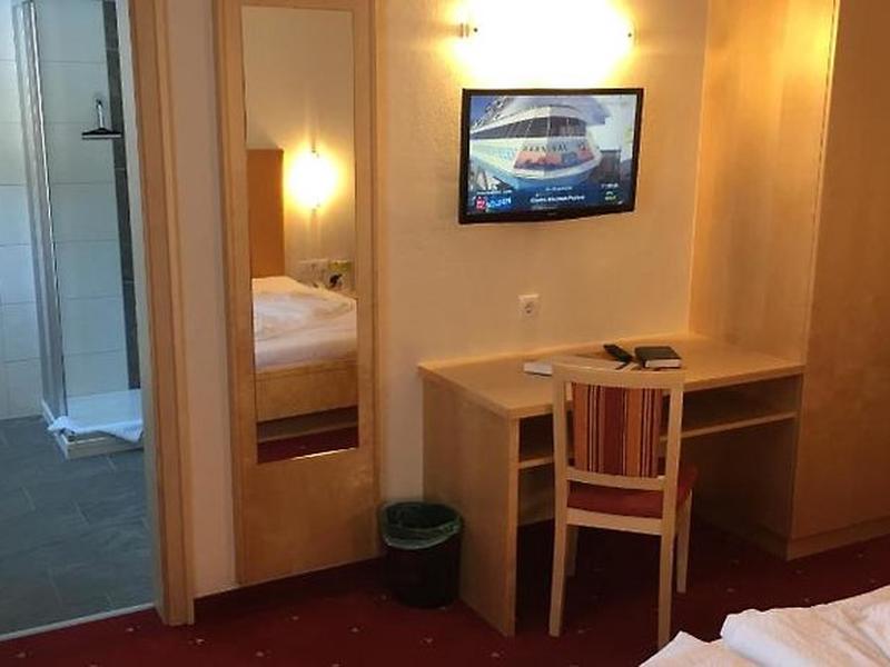 95E1DAA7892CF1188DCDD6EF07B5CB18