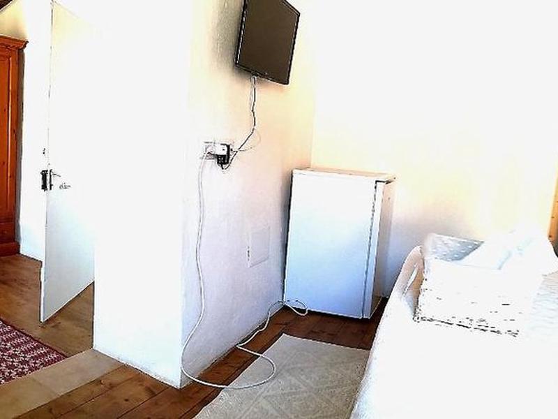 577EC82437A445318C12C06D6D92E40E