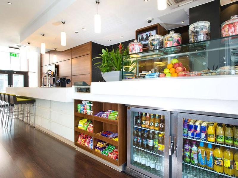 6A81AB9B8C95F74BC1D7706A1FADE168