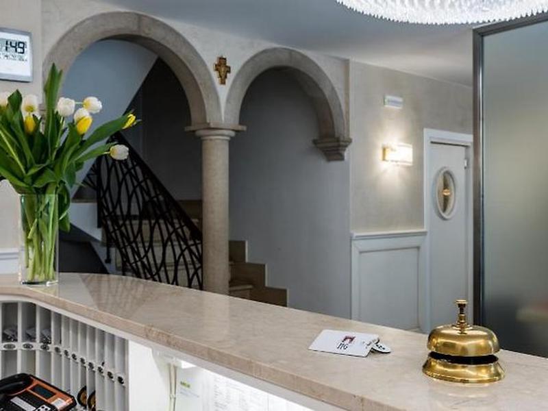 E9839D347C2FA3D32BE59397CB6E3E37