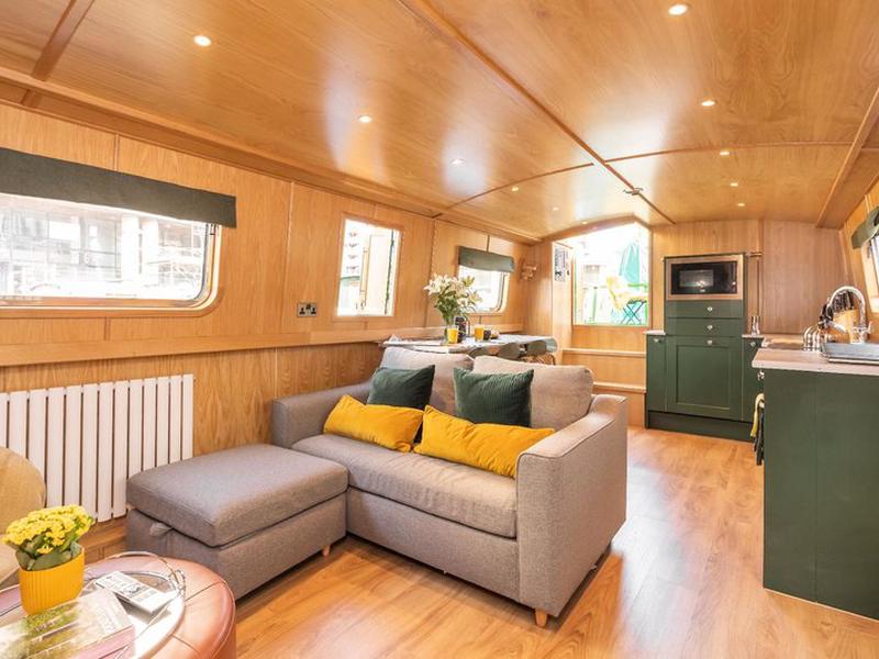 15C1547403CE069E7E8F55757388BFF9