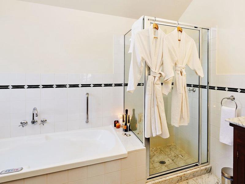 74B8805ACBCEC61A2F913EEB69A076EB