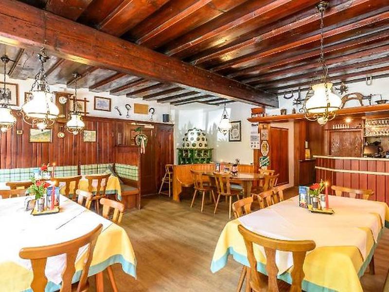 B11CAF18FDBC6356A9C1E5F9E718DBFF