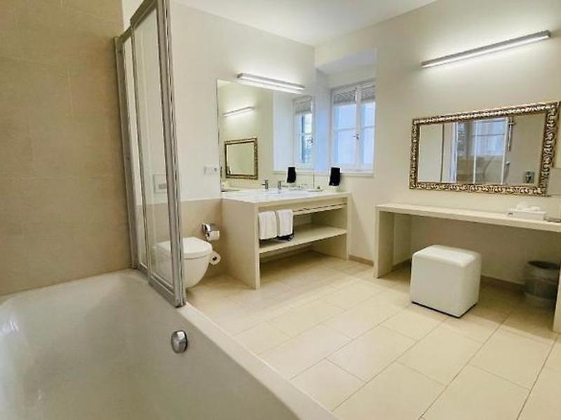 89FBAED86056853805AEF593A75BE437