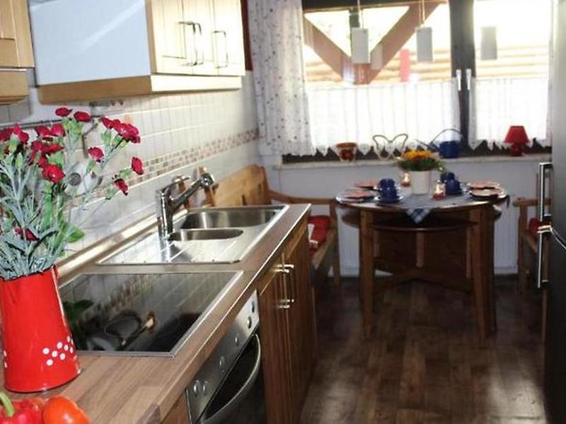 D8F2D8774EA7EB9F89B99EAFD6942DC3