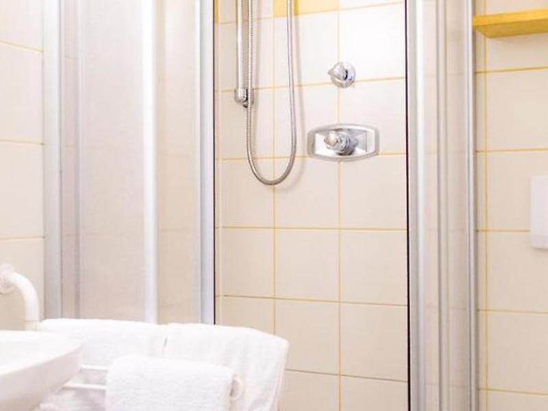 9AE6640B3D2DBE3D1EC9C45C352BB7E0