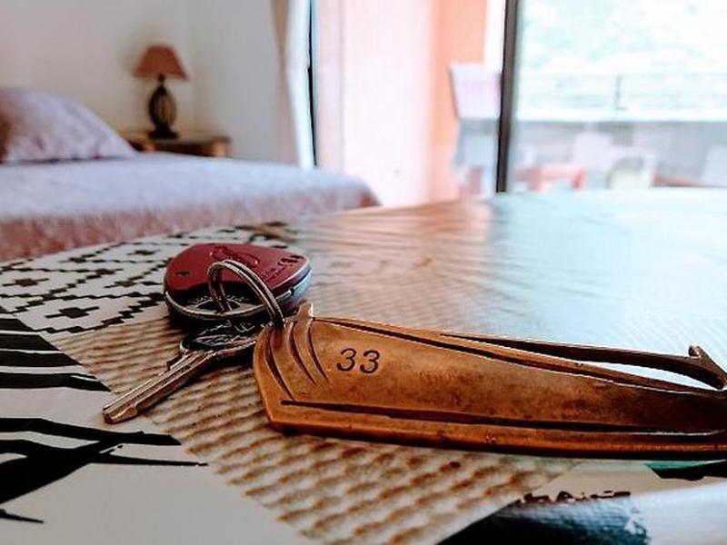 94A0DF50543DBE105AEBCB3380AAAD18