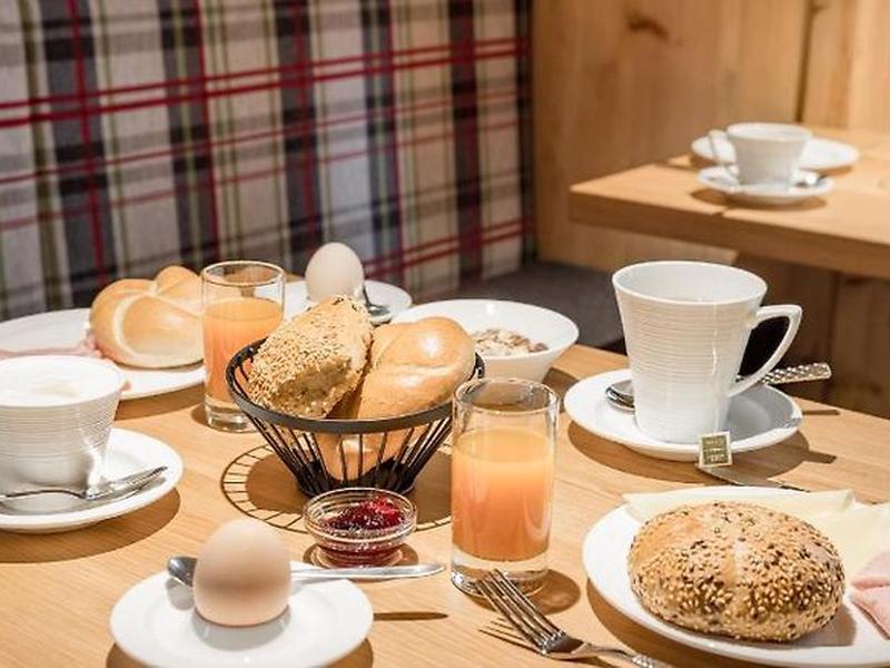 E8BCF56ECF51387B4B93C7AF8B584040