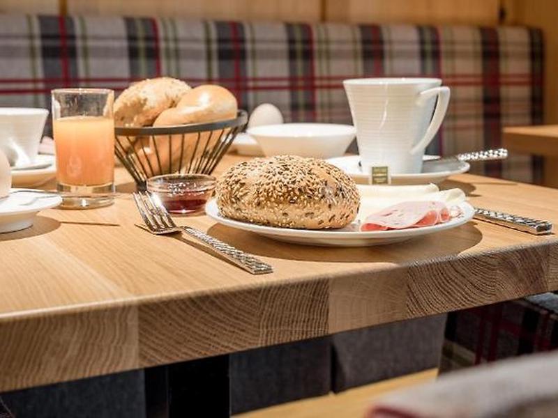 F8730F25C3008EBBF40E3EC66AC861BD