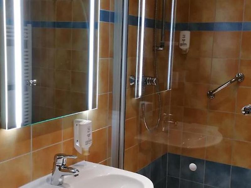 5C7C8D89063C0F8EFED89A2DD88EBB51